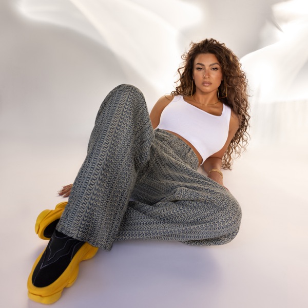 Tori Kelly – TORI