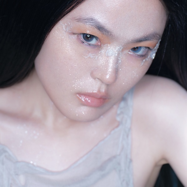世界与孤独女王