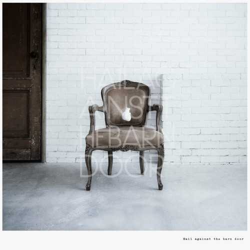 古川本舗 – Hail against the barn door